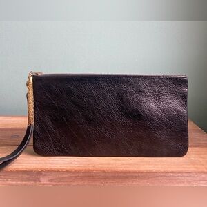Moss Mills Leather Bag with Gold Heart Charm